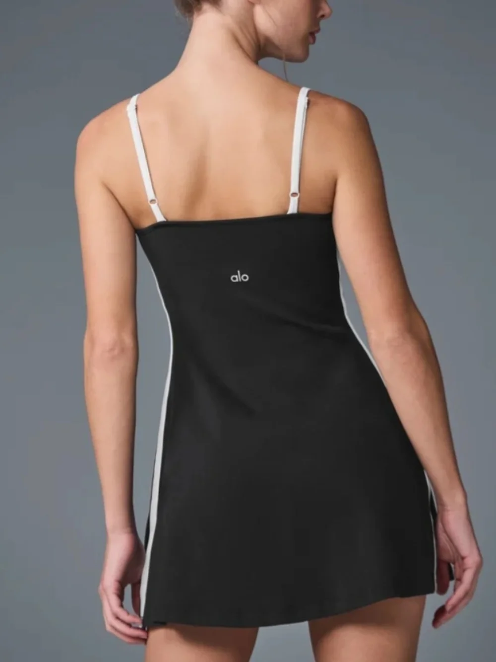 NWT ALO Yoga Airbrush Streamlined Contrast Trim Mini Skort Dress In Black - M